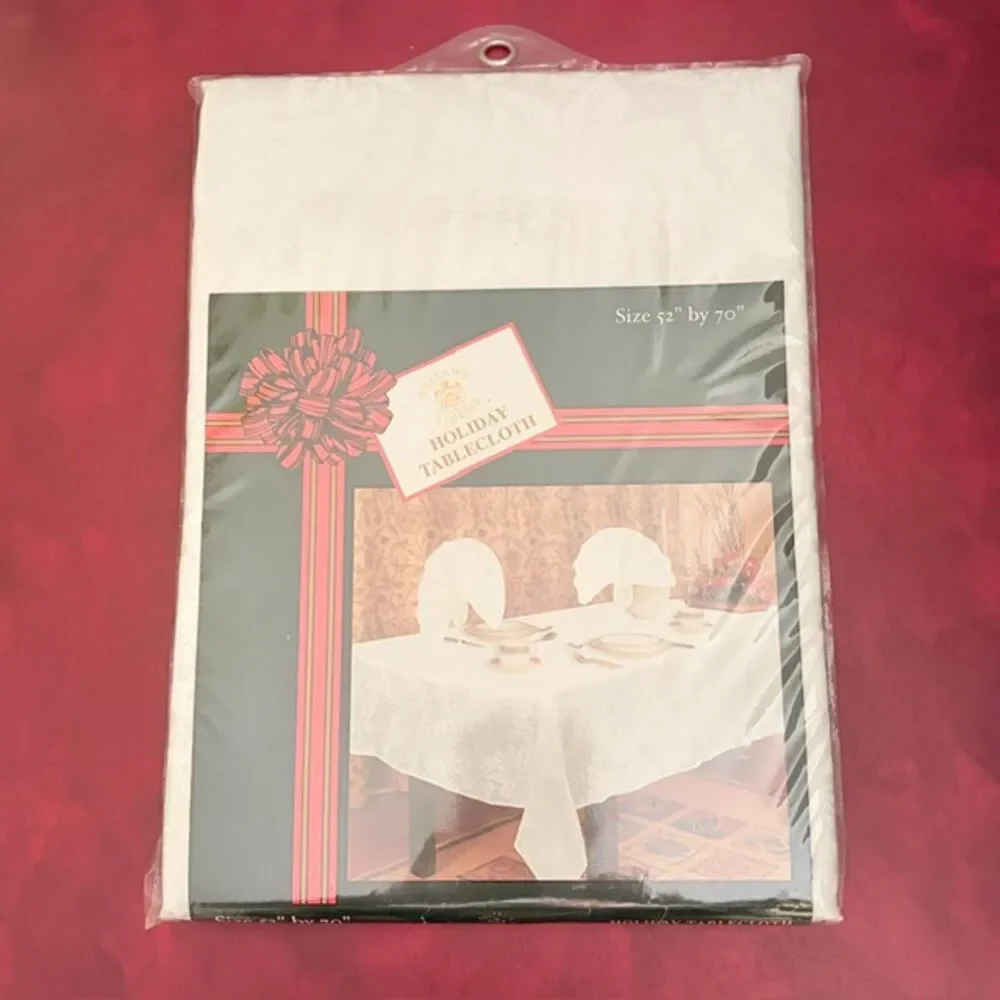 Sultan’s Linens Holiday Tablecloth 52x70 Ivory Poinsettia Floral New